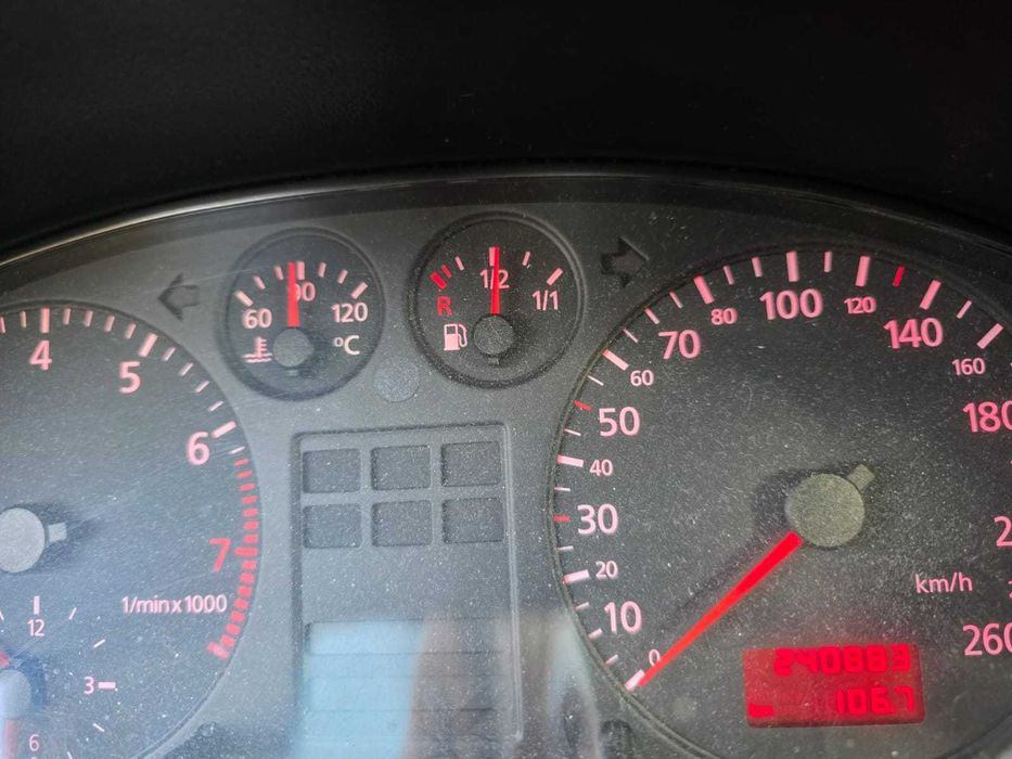 Vând Audi A4 1.6 benzină+gpl stare mecanică perfectă