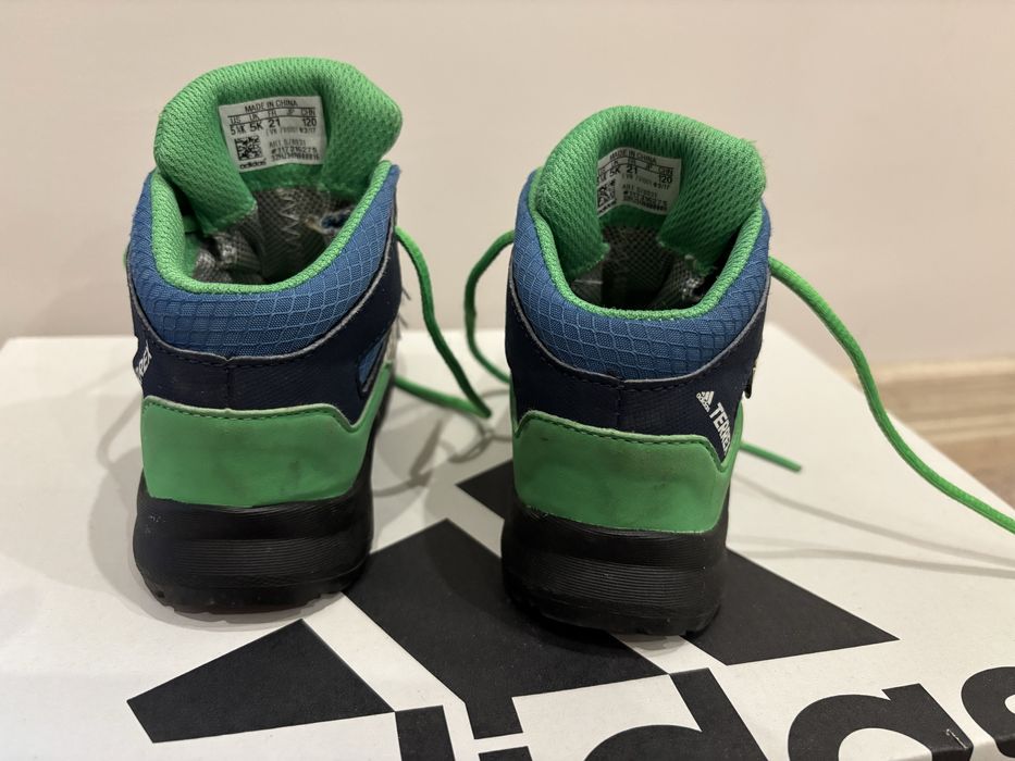 Ботуши Adidas Terrex размер 21