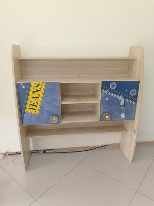 Шкаф с дверцами в детскую комнату