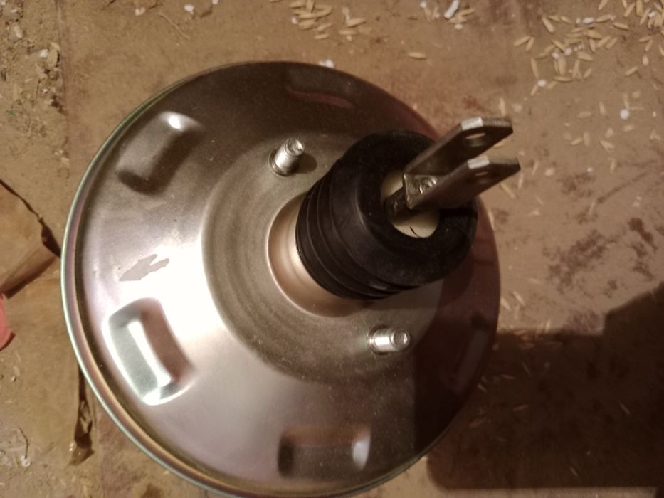 Продам вакуум на ваз 2112