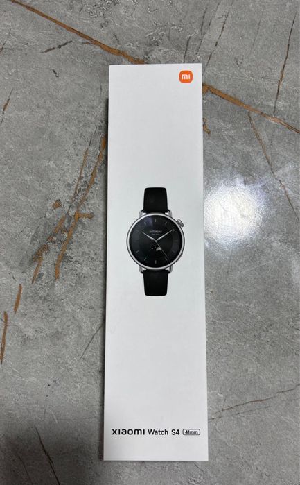 Срочно продам смарт часы Xiaomi Watch S4