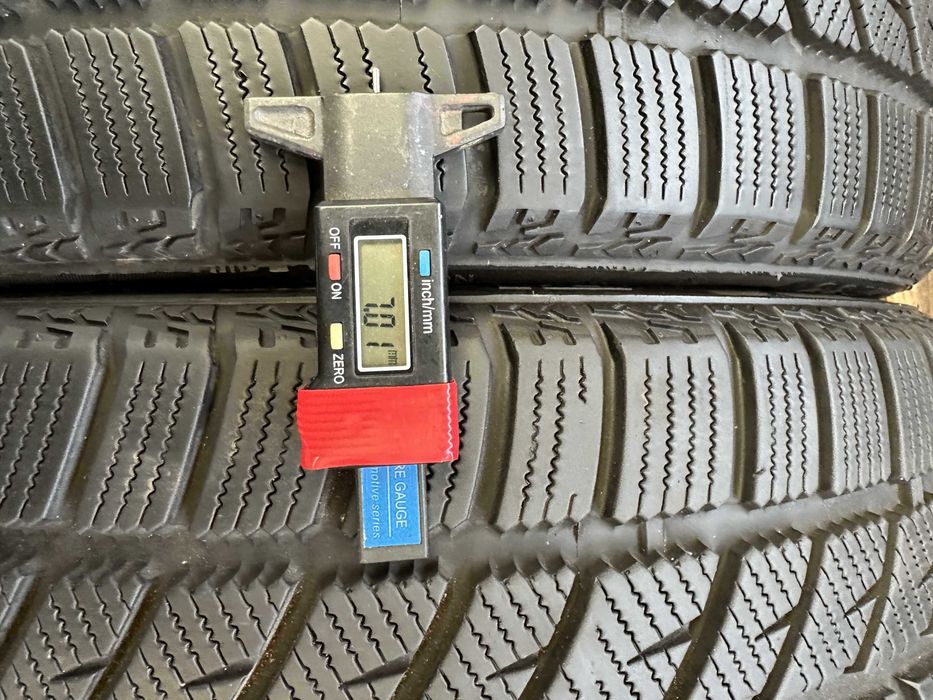 SET 4 Anvelope Iarna 225/40 R18 92H BLACKLION Snow Pioneer BW56