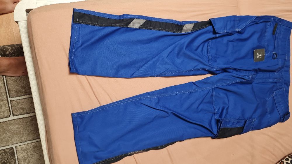 Pantaloni de lucru