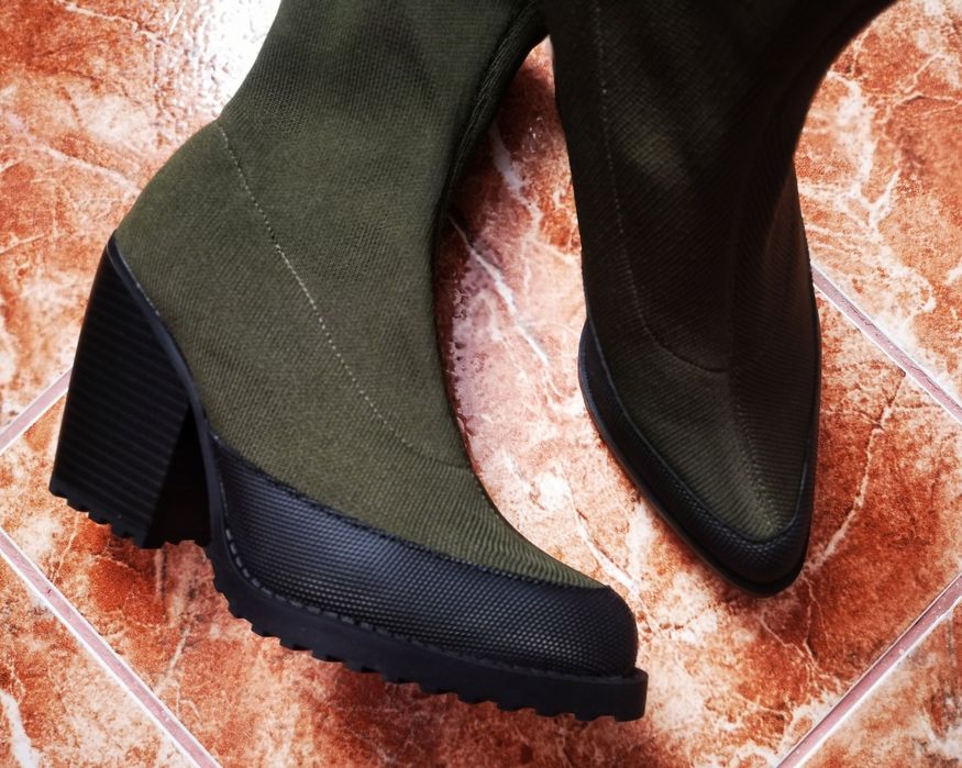 Vand Botine Asos Design cu toc de 10cm vârf ascuțit culoare kaki