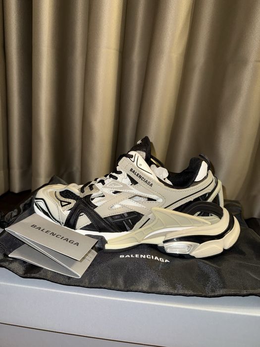 Balenciaga Track LED обувки