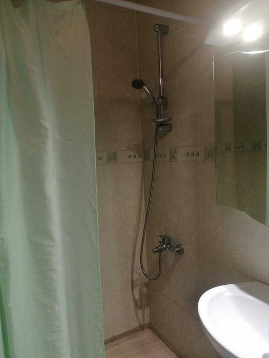 Двустаен апартамент под наем в кв. Кючук Париж