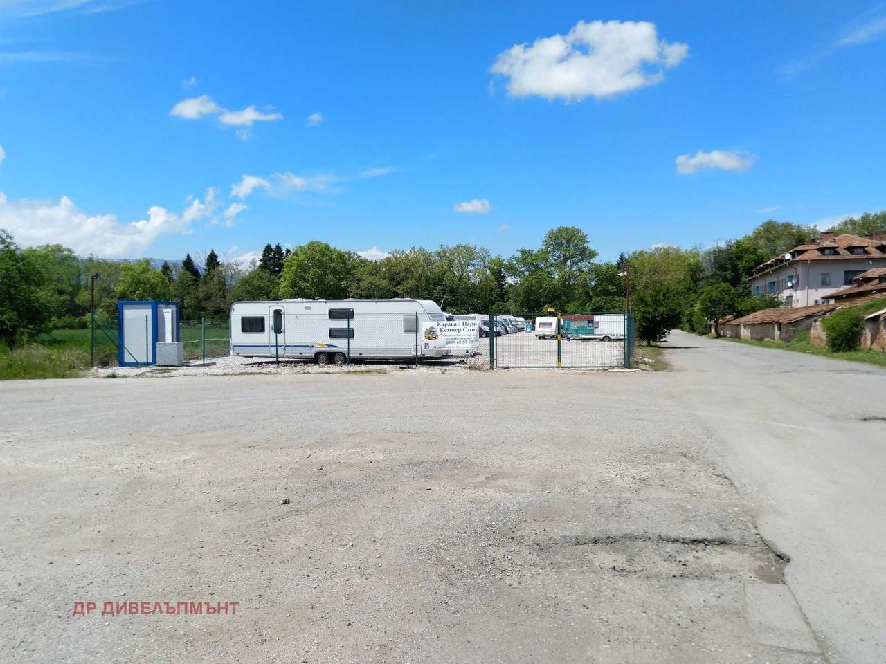 Продава се Къща в София, в.з. Врана - Лозен - 416 кв.м за 517 €/кв.м - Снимка #14