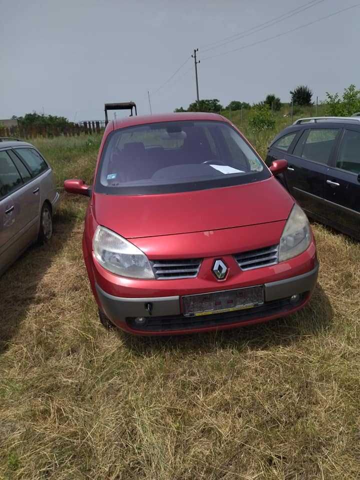 Renault megan scenik на части