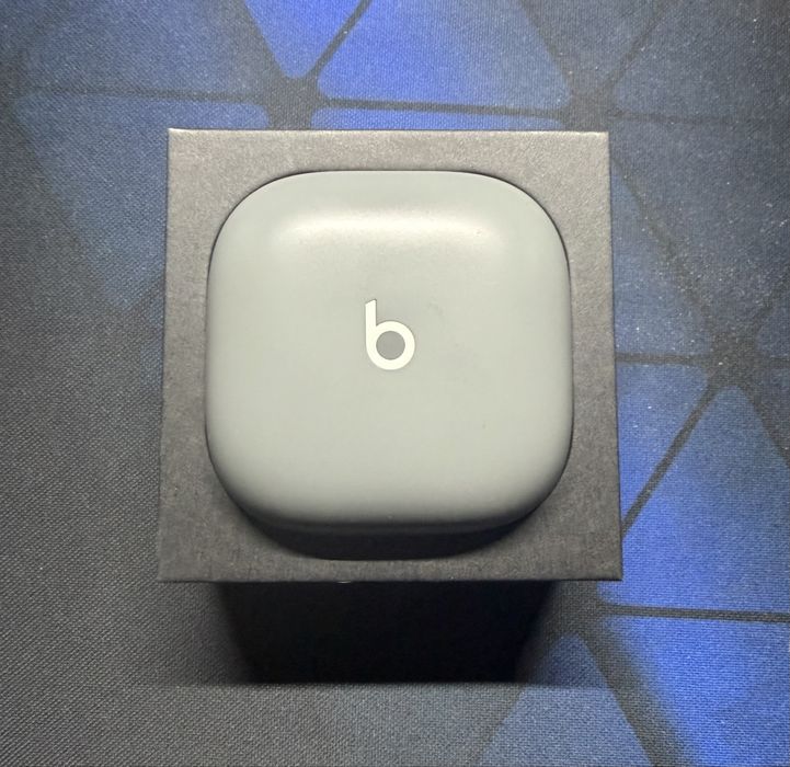 Casti Beats Fit Pro