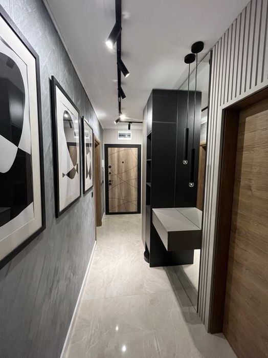 Дава се под наем Тристаен апартамент в София, Изток - 111 кв.м за 1400 € - Снимка #8