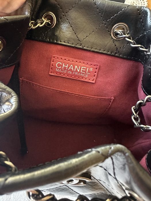 Чанта раничка chanel gabrielle