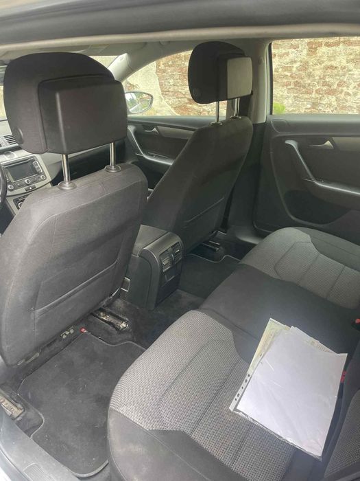 Vând passat b7 sau acept variante