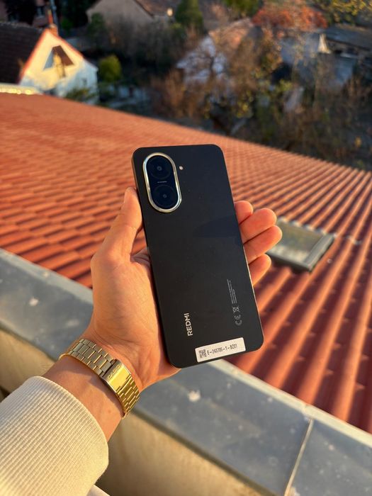 Xiaomi Redmi A5 Midnight Black,Dual SIM,Memorie 128GB,4+2GB RAM-CA NOU