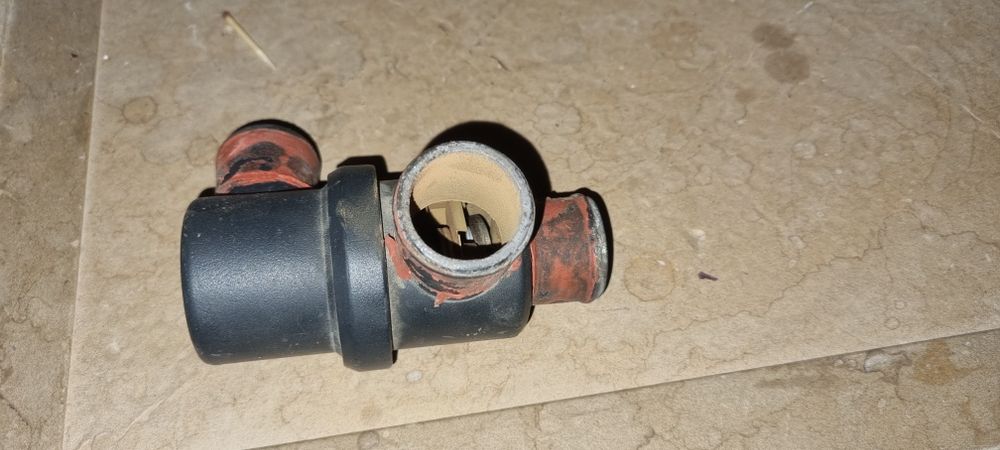 Термостат ваз 2101. Даром.