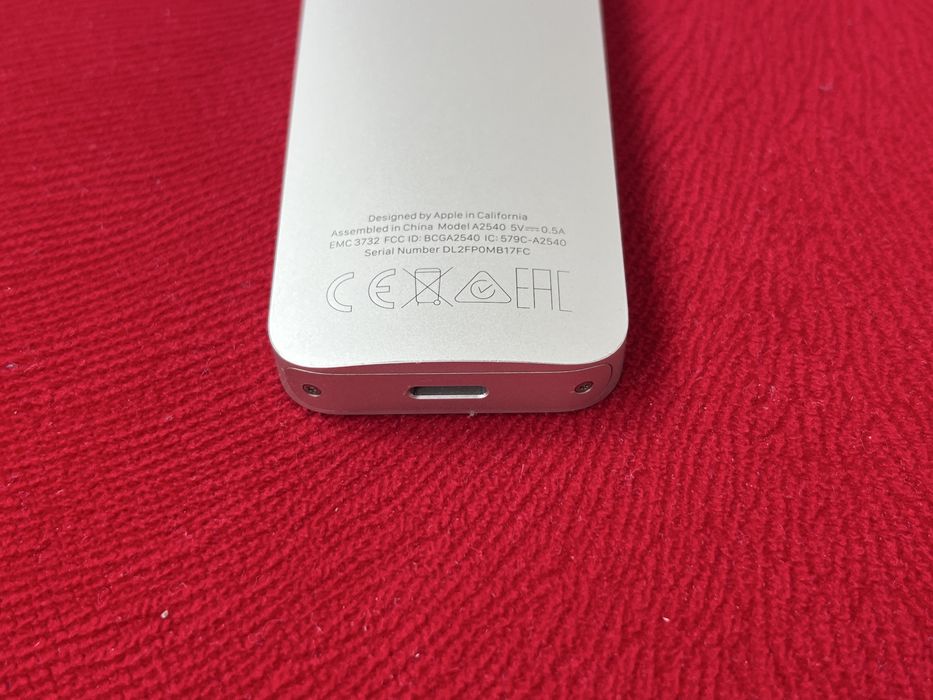 Apple Siri remote - generatia 2
