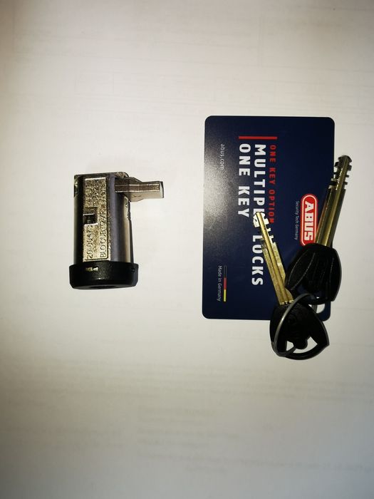 Incuietoare baterie bicicleta electrica abus Cube it2 xplu