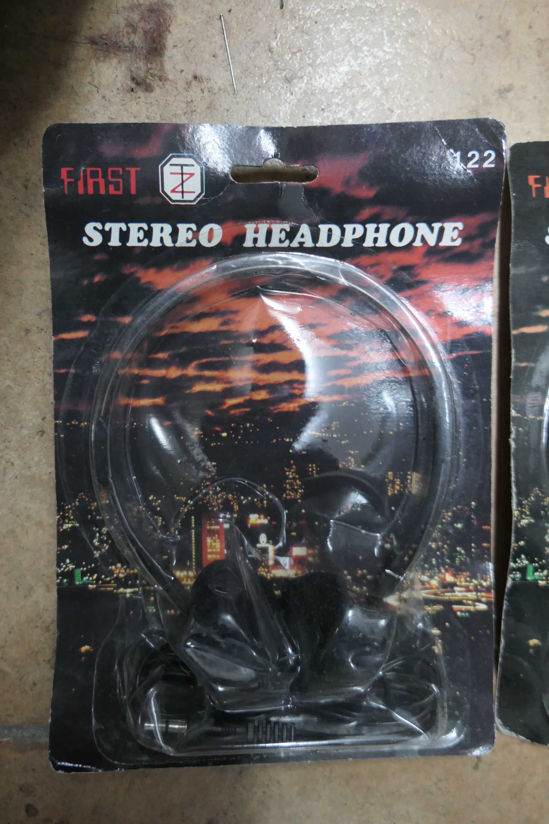 Casti FIRST Stereo Vintage Retro Muzica  HEADPHONE Noi Sigilate