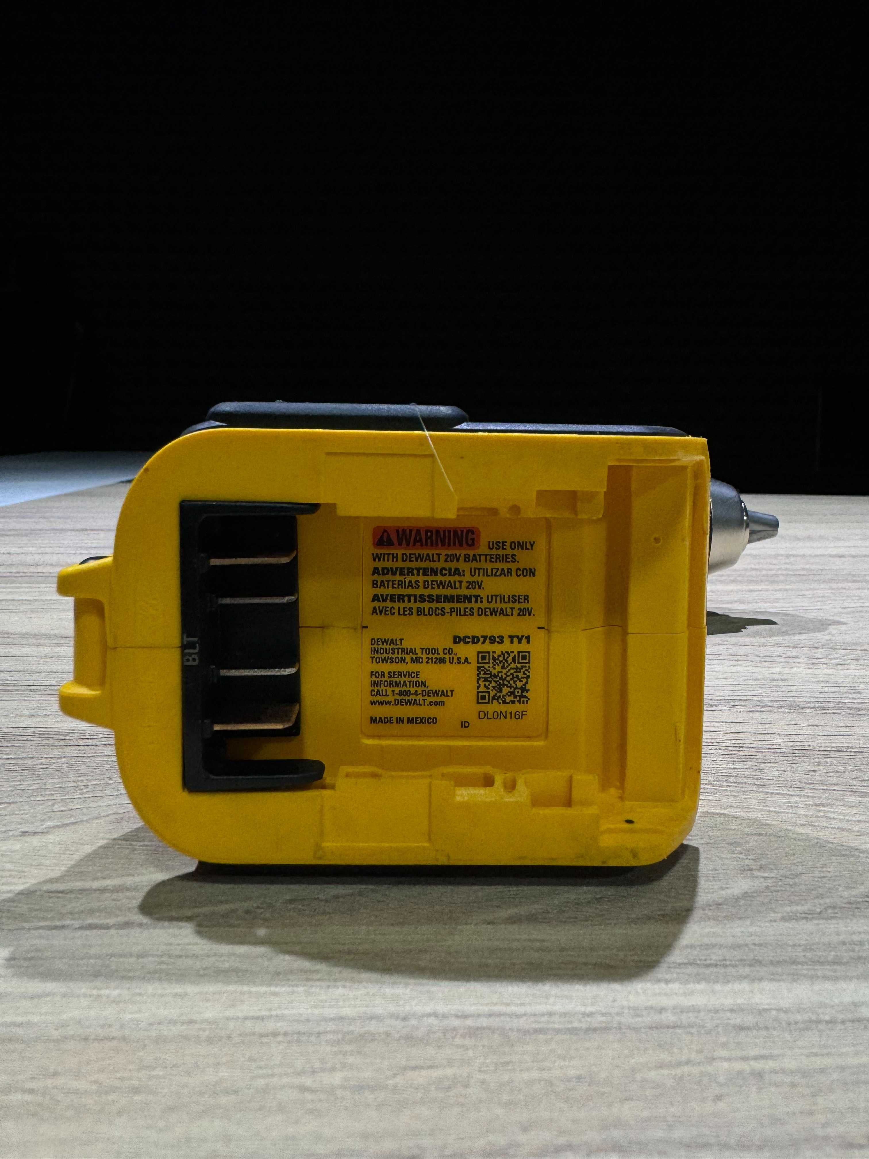 Шуруповерт Dewalt DCD793 (Только тушка) Оригинал США