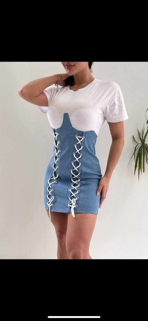 Rochie blugi și tricou