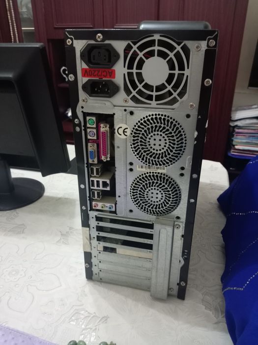 Прадаётся компьютер  в хорошем состоянии