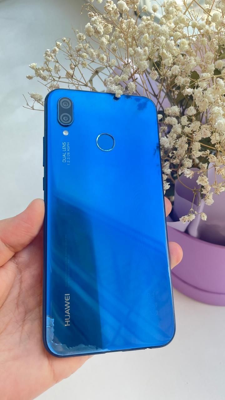 HUAWEI P20 lite.