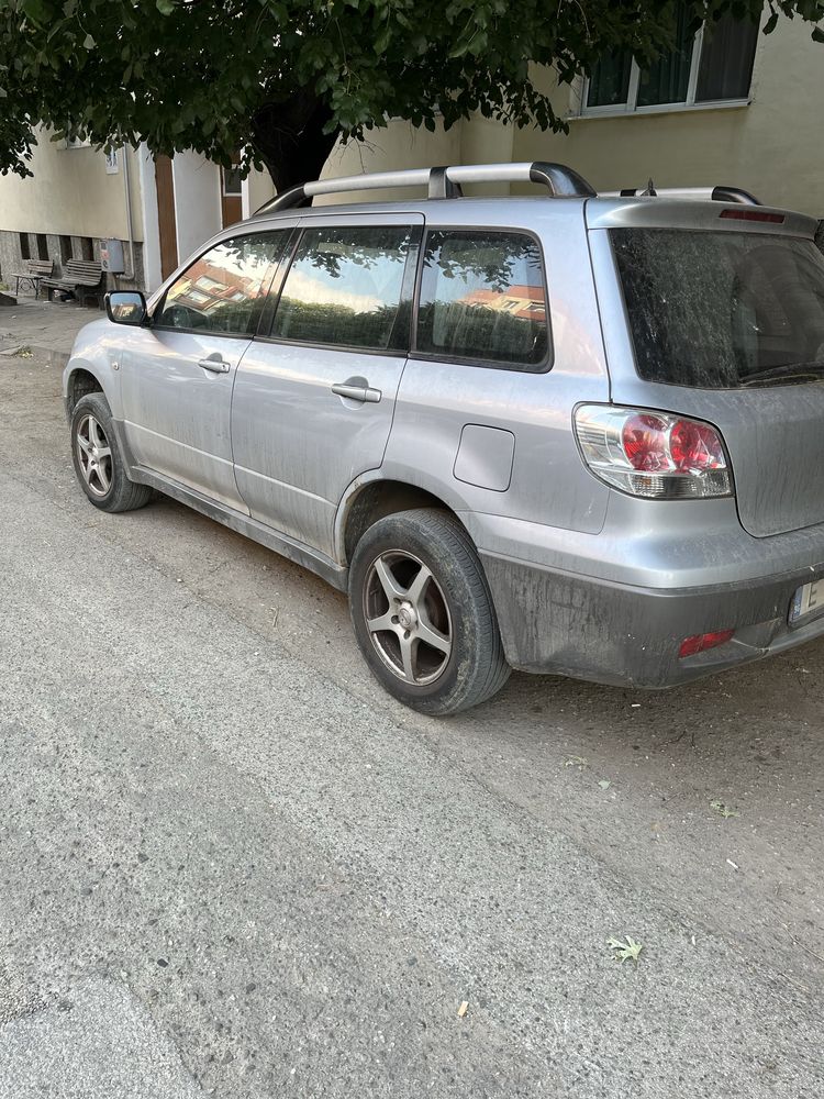 Mitsubishi Outlander  2000/136 4x4 Газ/бензин