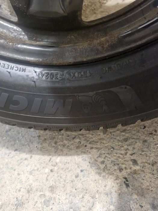 Vând Cauciucuri Michelin 205/55/16 iarna