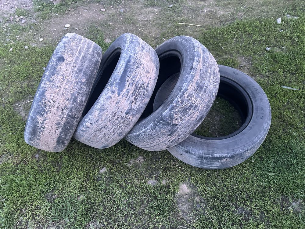 Продам шины в комплекте
