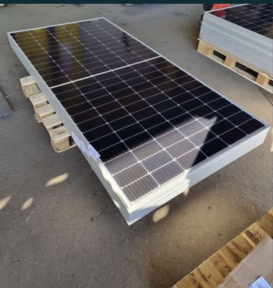 Продам комплект солнечных батарей с генератором