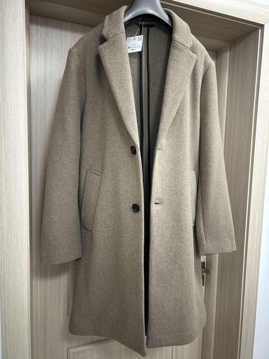 Palton Zara, nou cu eticheta