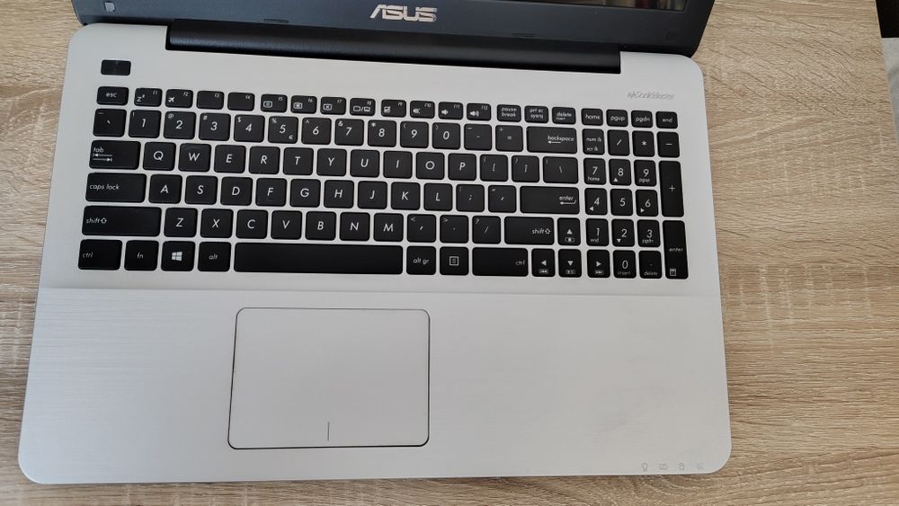 Laptop Asus X555L - Windows 11
