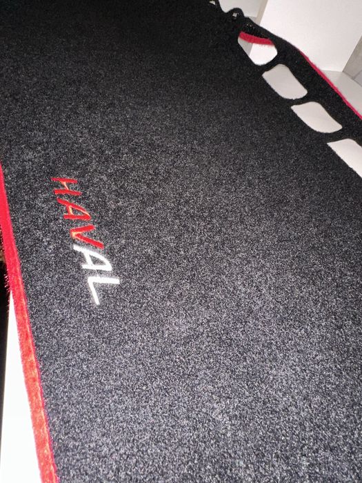 Продам новый коврик на панель