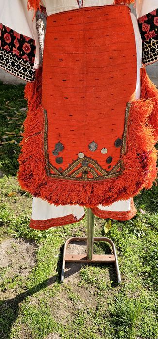 Македонска носия