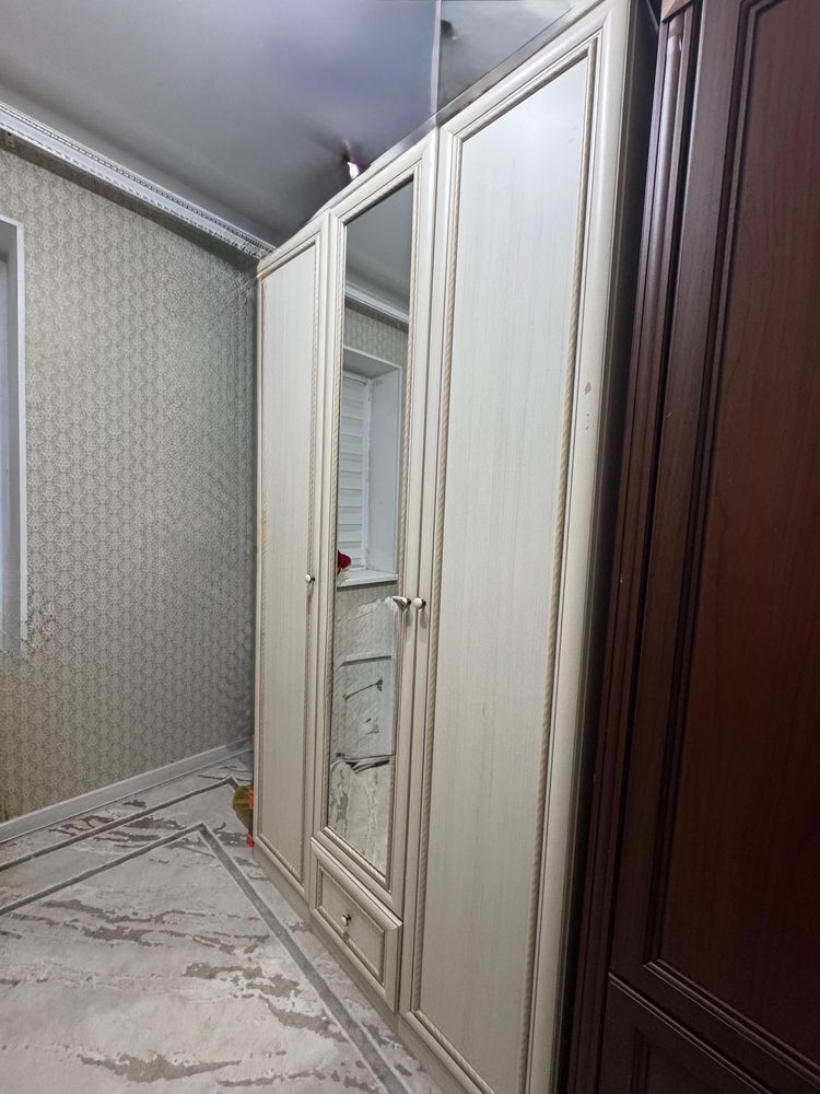 Киім салатын шкаф