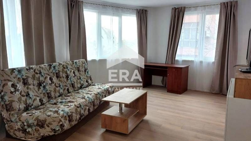 Тристаен апаратамент под наем в района на Колхозен пазар град Варна