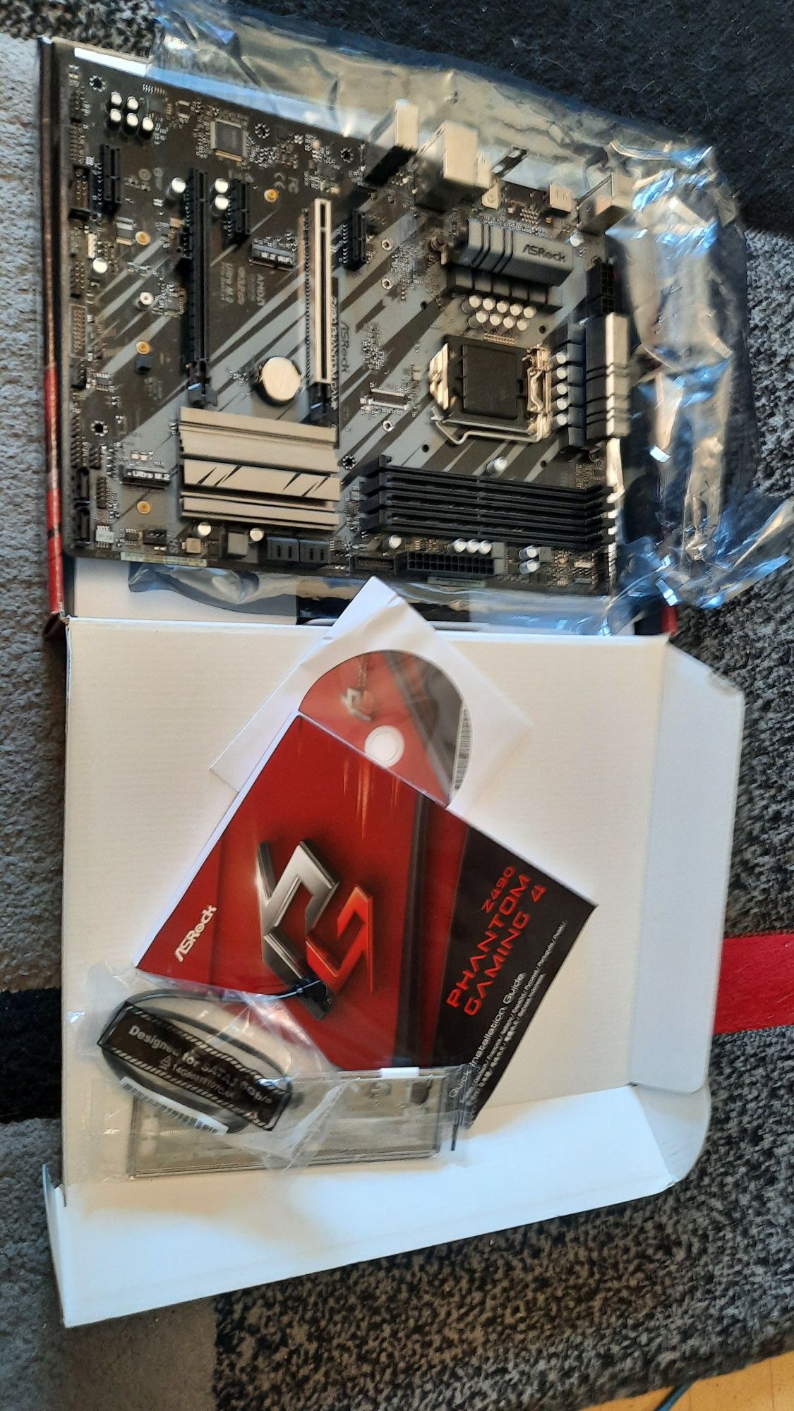 Дънна платка Asrock Z490 Fantom Gaming4 CPU i5 10400