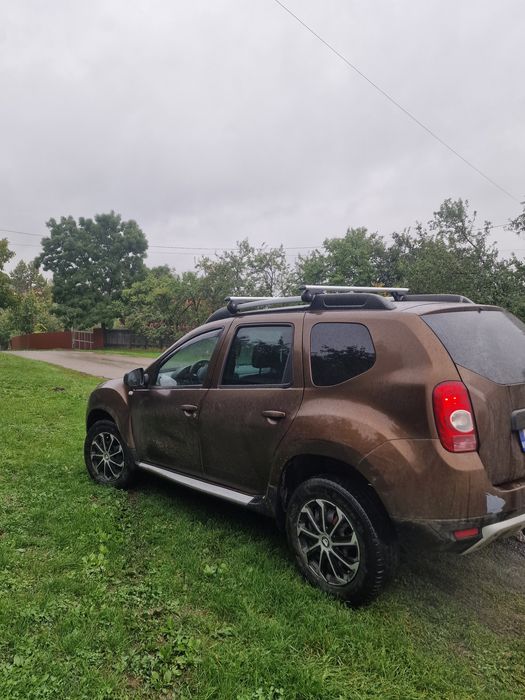 Vând Dacia Duster 4x4 - An 2011 - Stare Impecabilă!