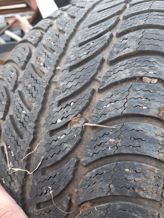 Anvelope iarna 205 55 16 cu jante Opel 5x110 capace r16 Astra Zafira