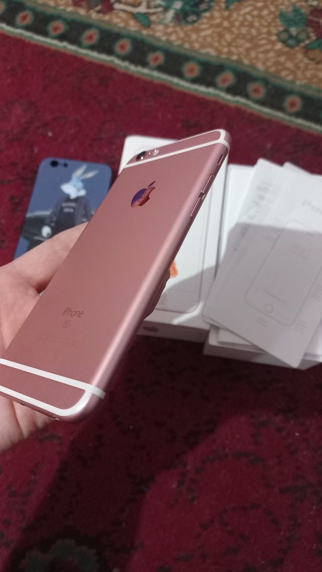 Продаю IPhone 6s 128GB