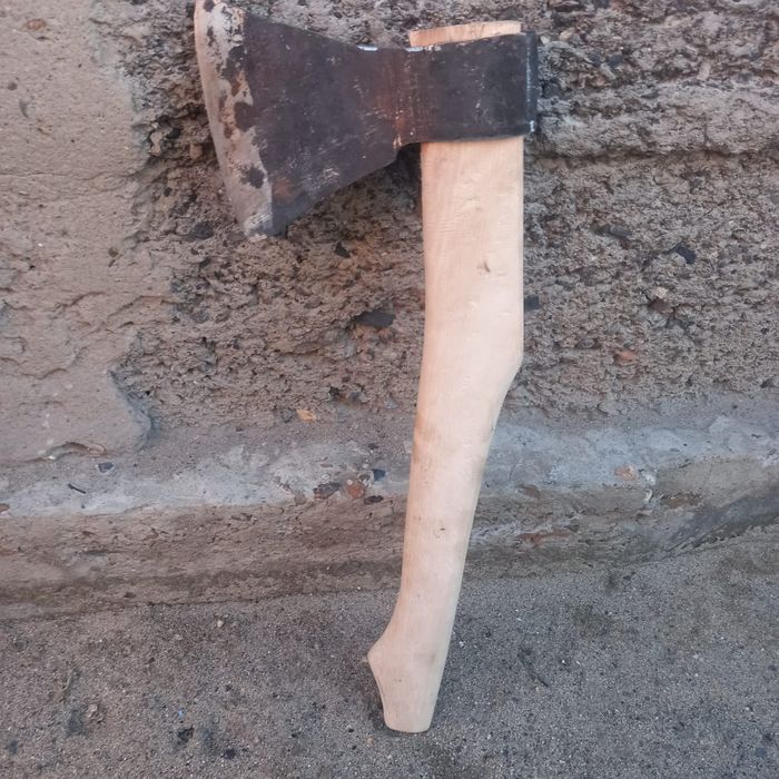 Продам топор сделано из рессора цена 7 тыс