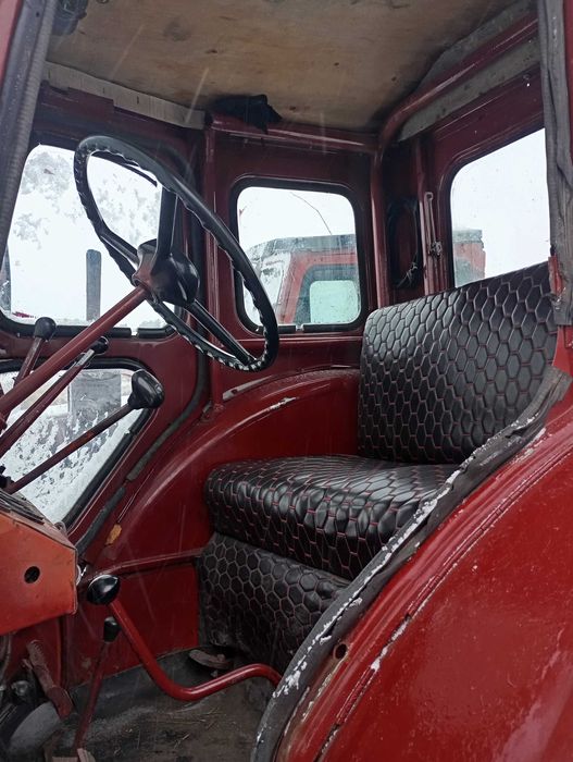 Продам т40 в хорошем состоянии свеже покрашен