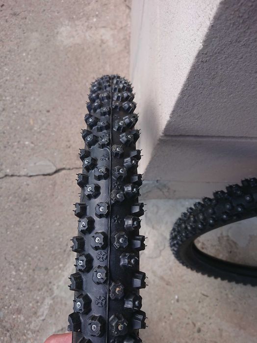 Зимни гуми за колело 26" Schwalbe Ice Spiker – с шипове