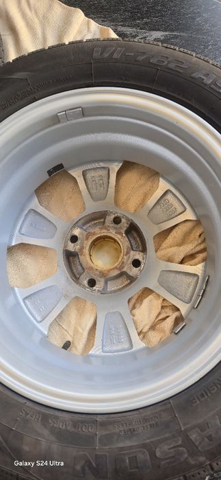 Продам оригинальные  диски GM Jentra 15R в отличном состоянии .