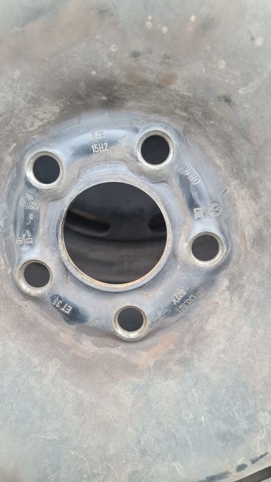 Джанти със зимни гуми за голф 4