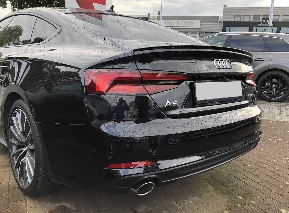 Eleron Portbagaj Audi A5 B9 Negru Lucios