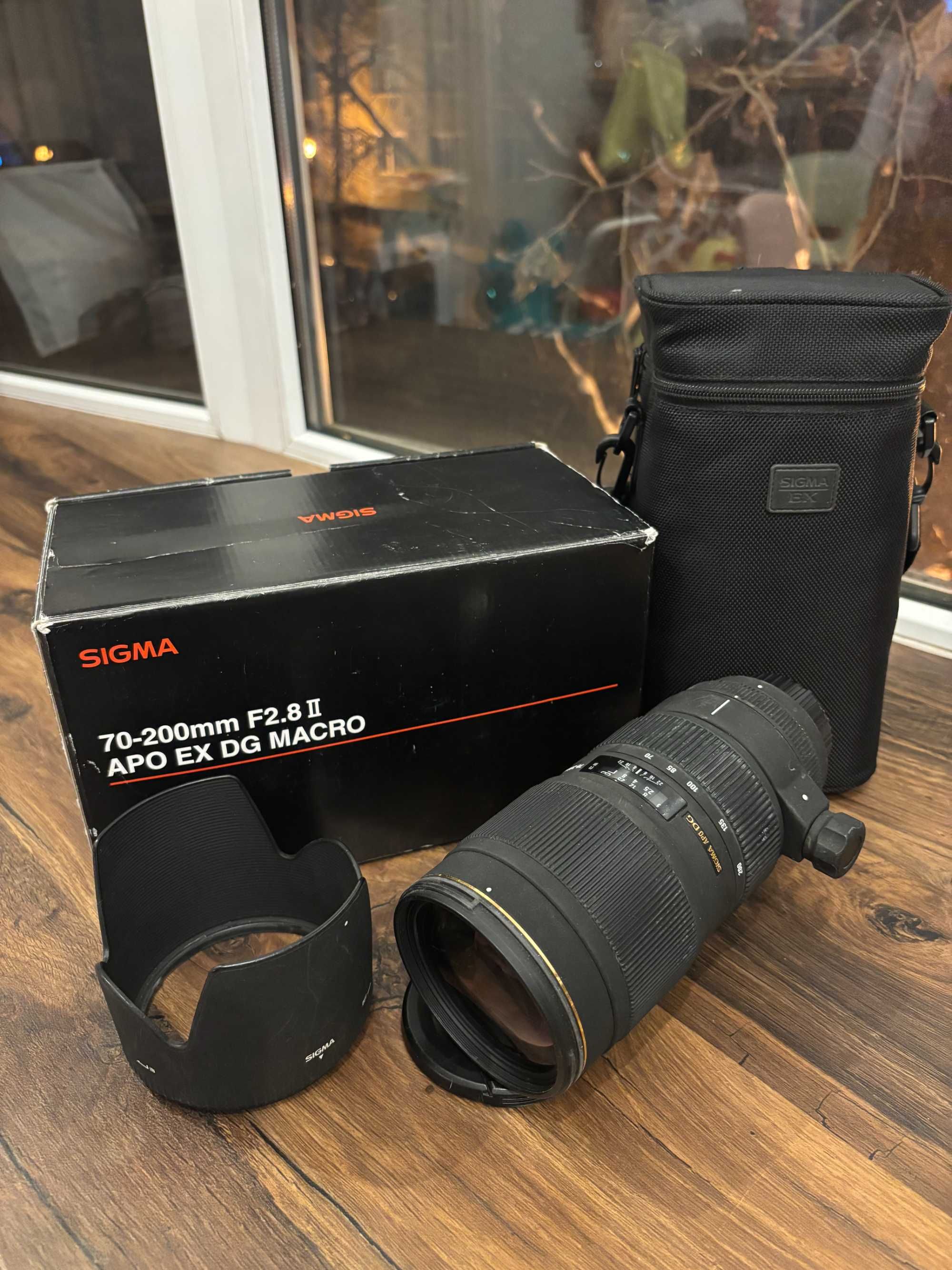 Sigma 70-200mm f/2.8 NIKON