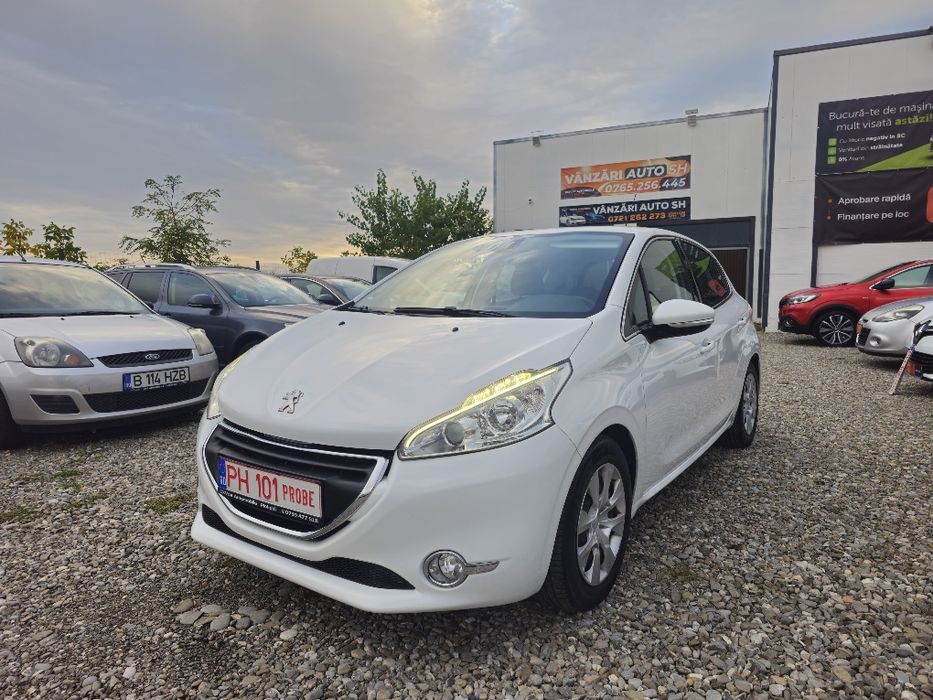 Peugeot 208 2015 1.6d Euro6 Navigatie Climatronic