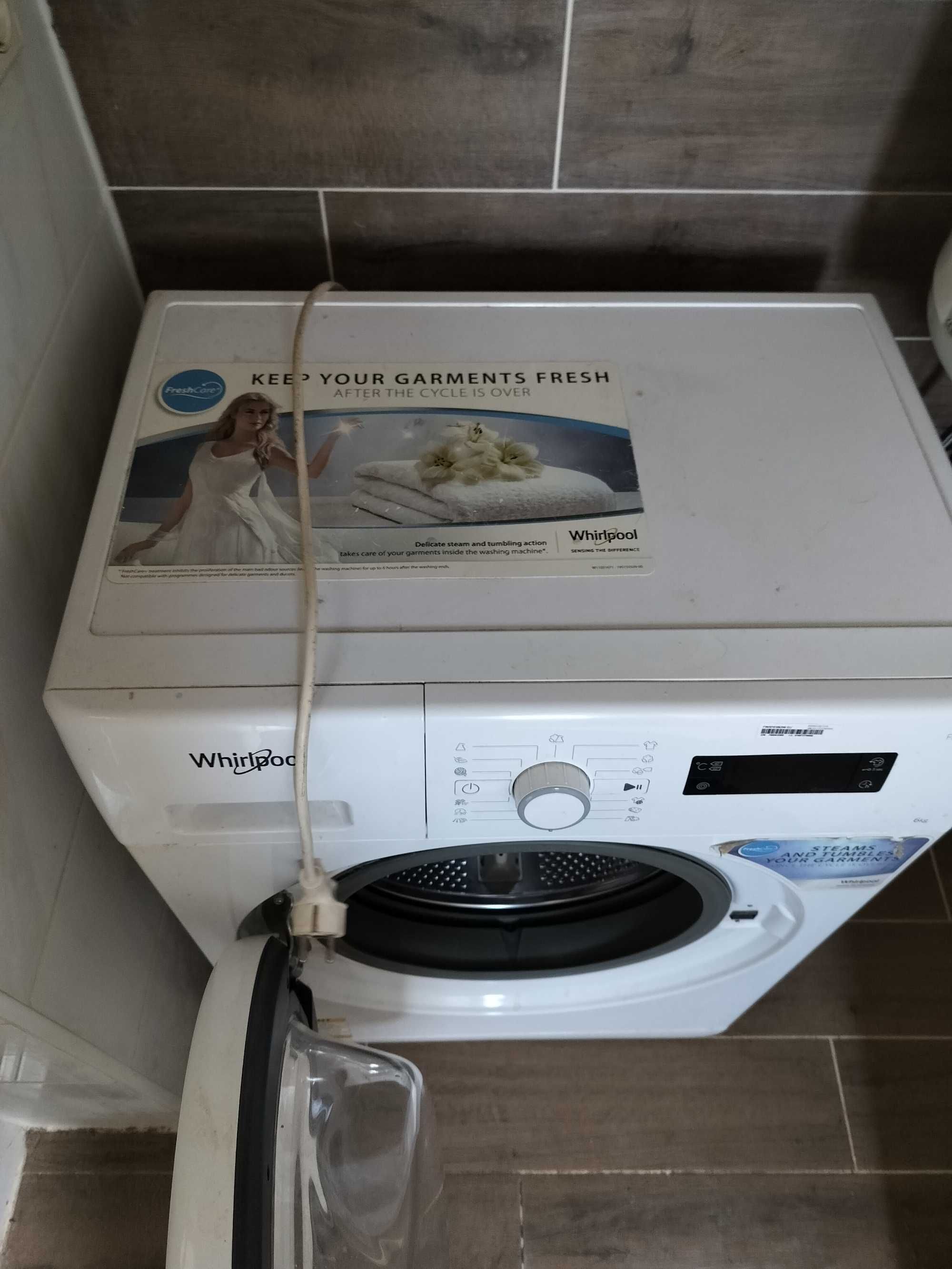 Пералня Whirlpool