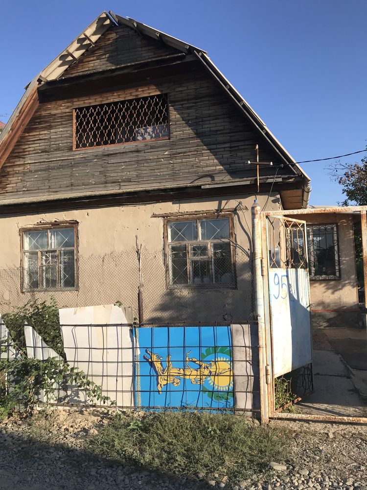 Продам жилую дачу