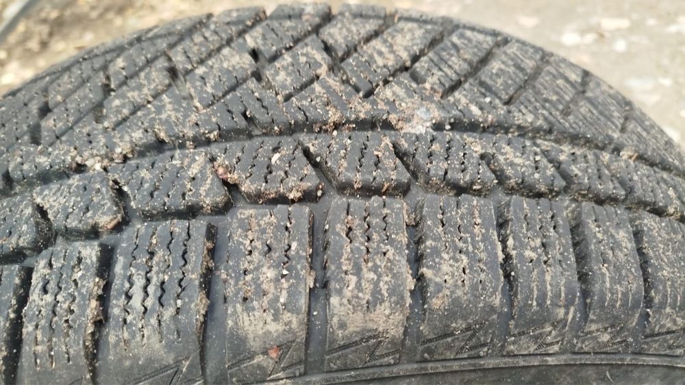 Комплект Зимняя резина 215/60 R16
